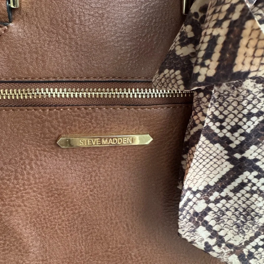 Steve Madden Brown Leather Handbag - Picture 2 of 10